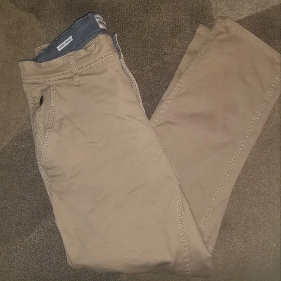Weatherproof vintage pants top